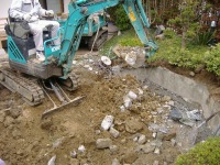28.解体99では、解体工事にプラスして庭の池の撤去も行います